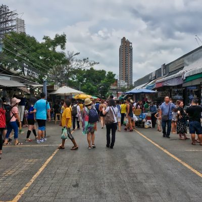 Chatuchak Market to Now Open Six Days